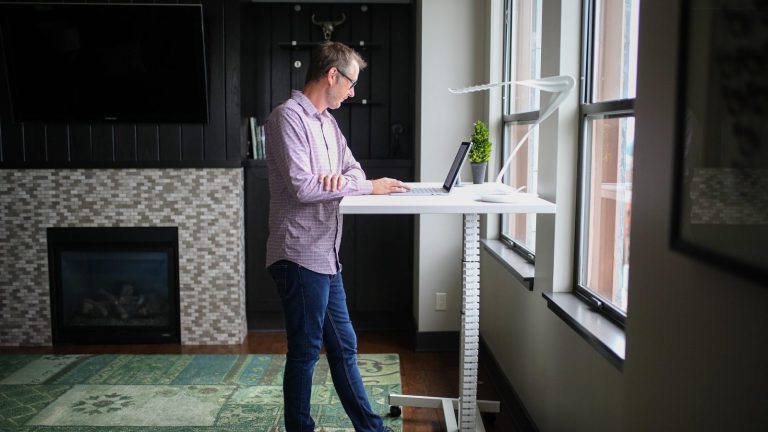 Best Standing Desks for Home Offices (2026): Height Range, Stability, and the Motor That Dies First